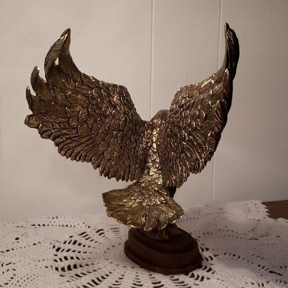 Bradford Exchange "Freedom's Guardian" from On Eagle's Wings Collection Statue - Picture 4 of 8